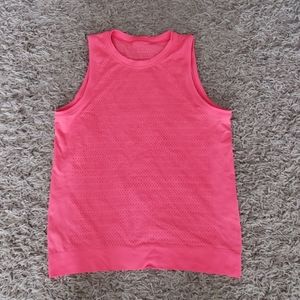 Lululemon tank 🍋